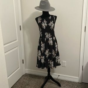 Ann Taylor Loft Black Purple Floral Smocked Stretch Dress 6 Lovely